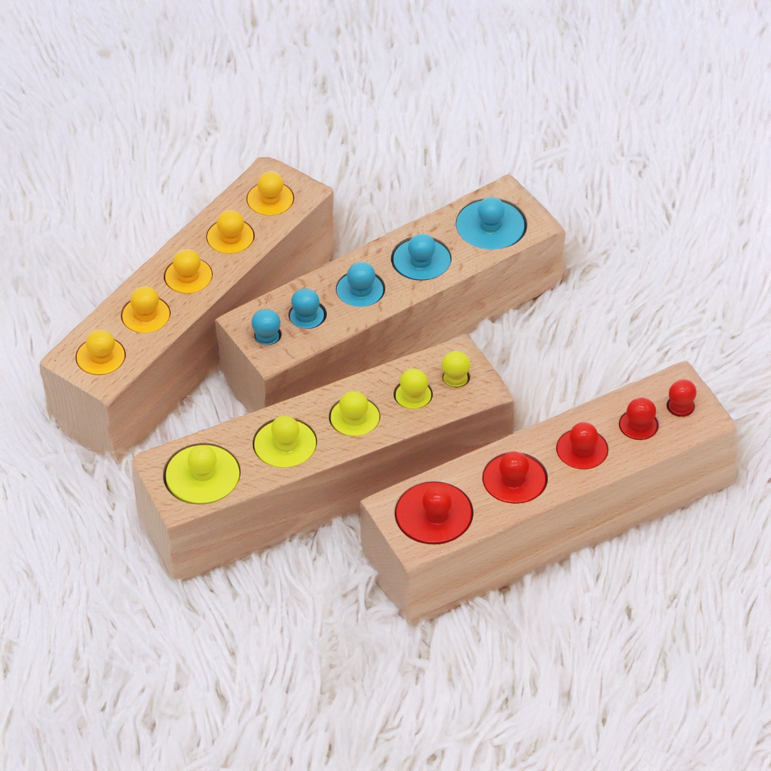 VOLUMETRIC WOODEN CYLINDERS / Juego de cilindros de madera / Juego de clasificación de tamaños