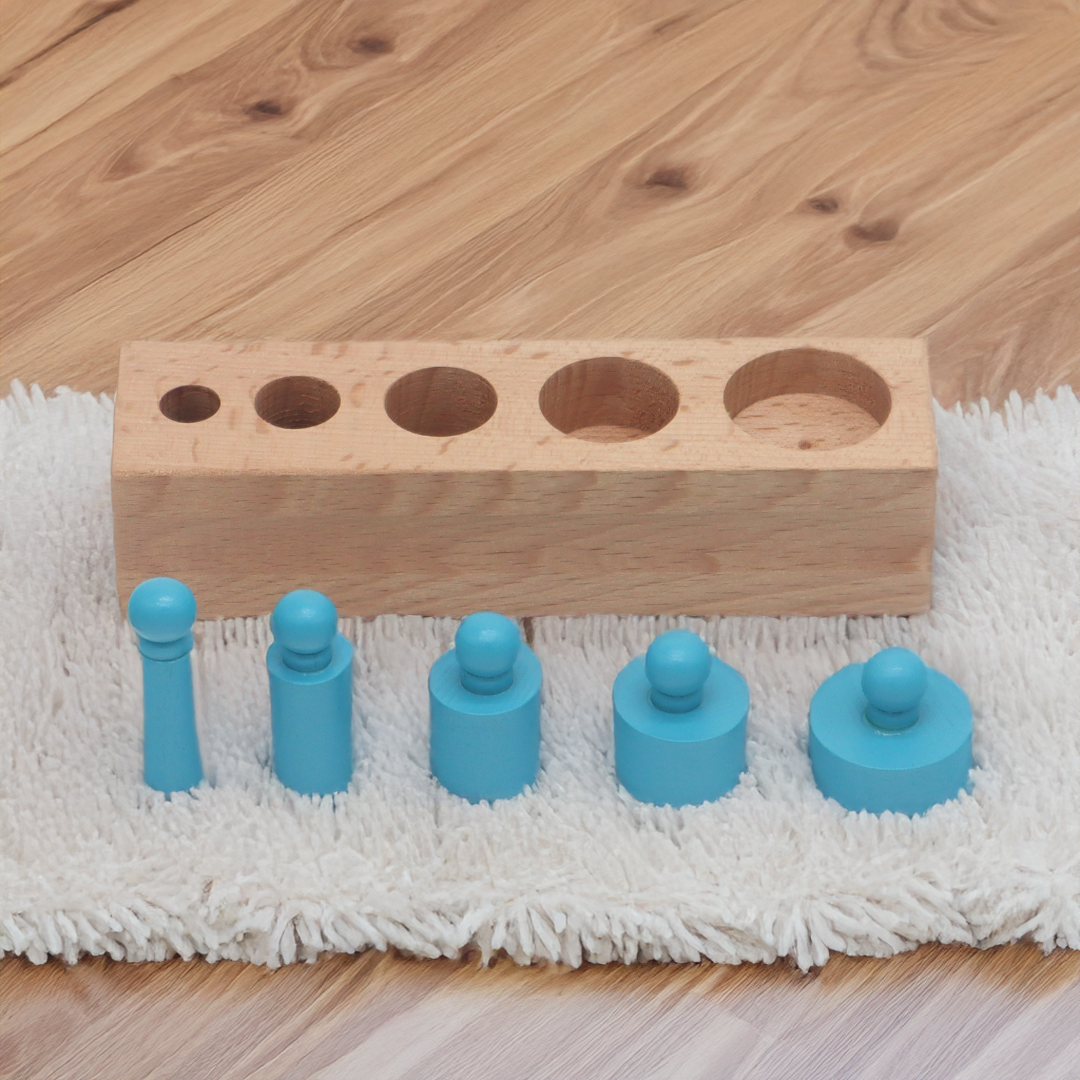 VOLUMETRIC WOODEN CYLINDERS / Juego de cilindros de madera / Juego de clasificación de tamaños