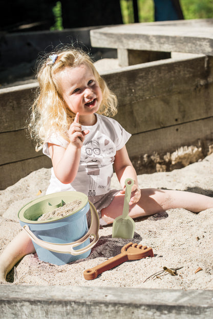 BUCKET SET - BIO / SET DE CUBO BIO / cubo de playa y arena / pala y rastrillo