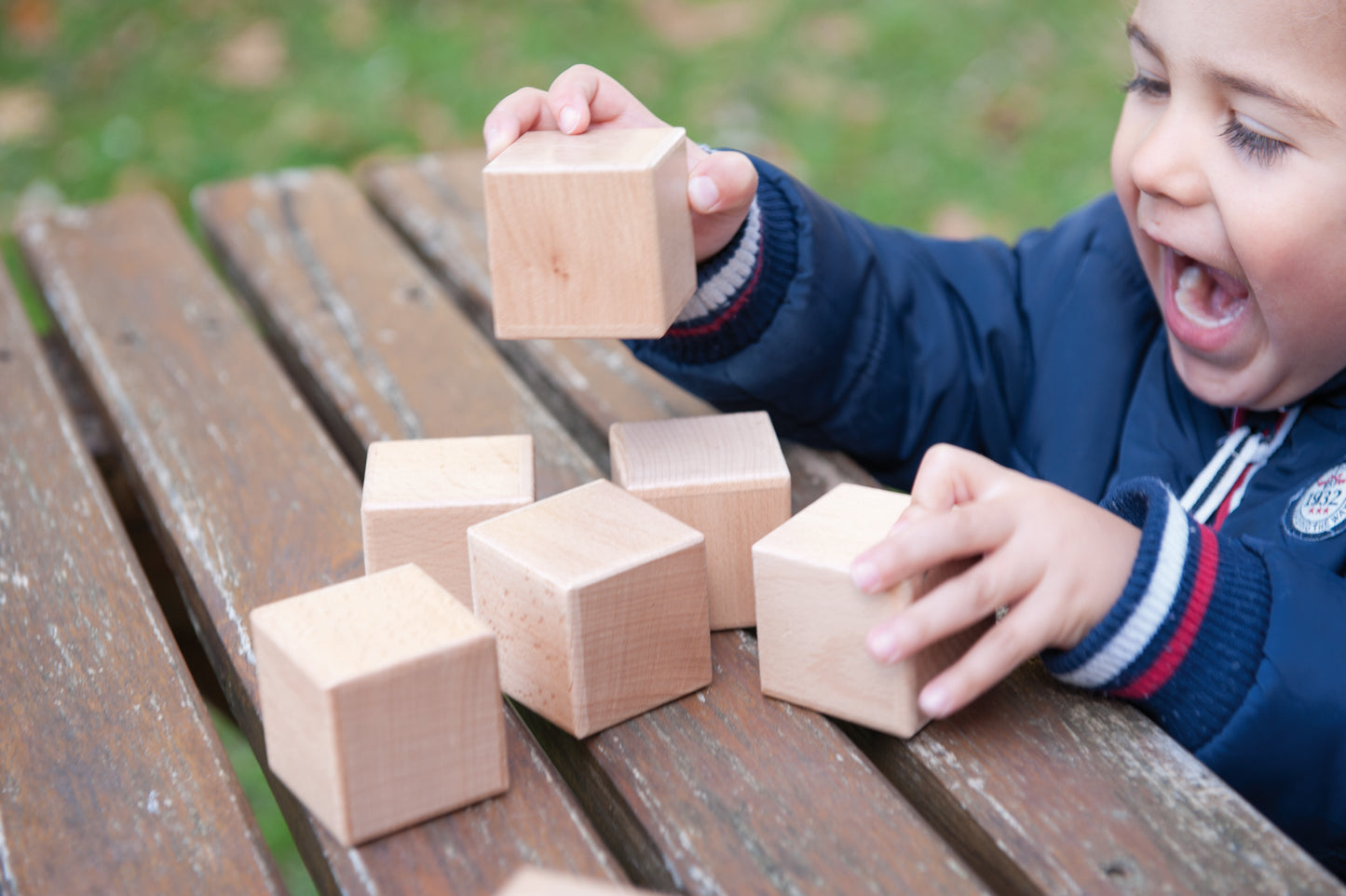 10 Sensory Sound Cubes / 10 Cubos Sensoriales de Sonido / Dados sonoros / Dados sensoriales