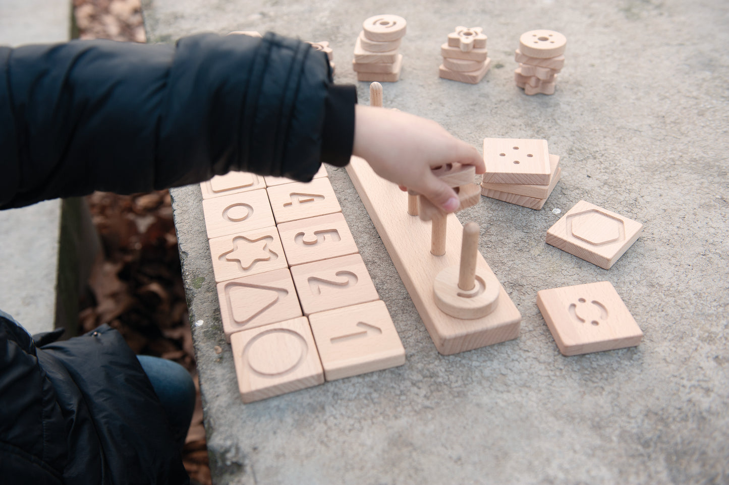 Sensory Geo String Shapes / Formas con secuencias Geo Sensoriales / juego inclusivo / grabados sensoriales