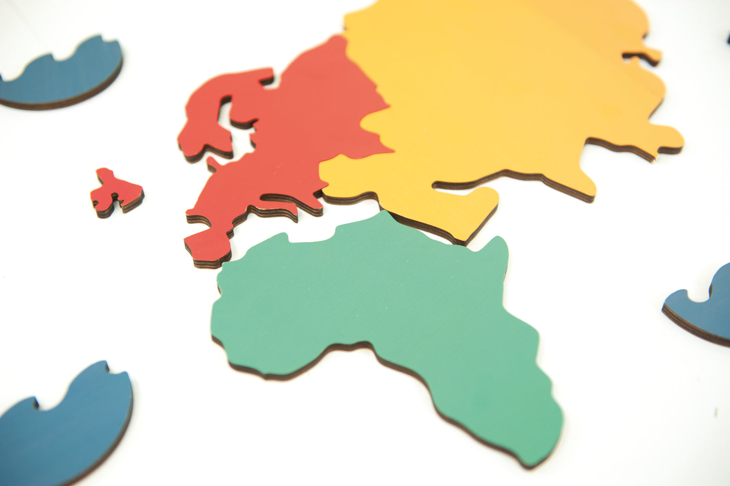 Continents Map Puzzle / Puzzle mapa de los Conitnentes / montessori