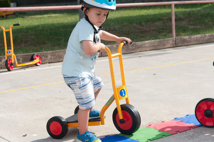 PATINETE INFANTIL 2-4 AÑOS SCOOTER / FUNNY SCOOTER 2-4 YEARS / triciclos